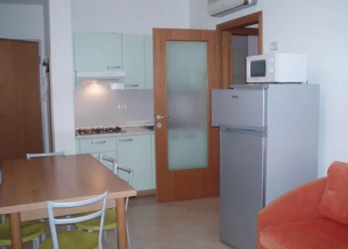 Shedir アパート *